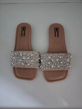 Girls Beige Slide Sandals with Pearl & Crystal Embellishment size 1